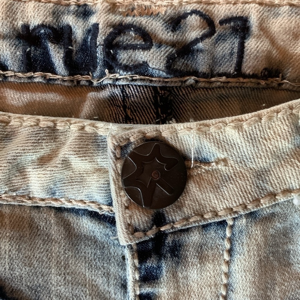 New Rue21 womens light wash distressed jeans juniors size 5/6 beachy coastal - Picture 7 of 15